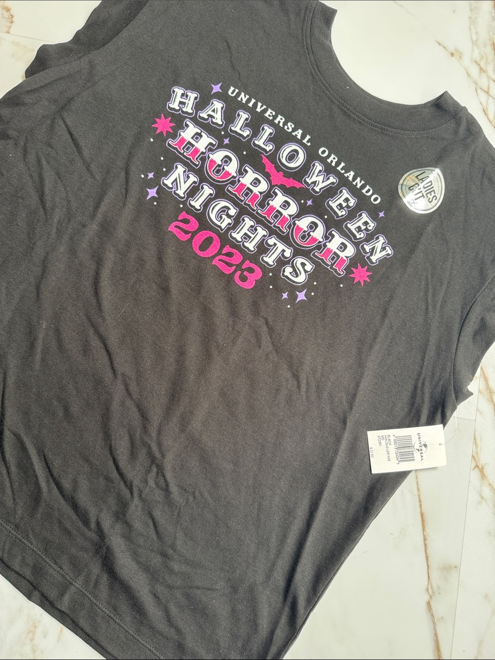 NWT Halloween Horror Nights All Houses Cap Sleeve Logo Shirt Sz M stranger thing